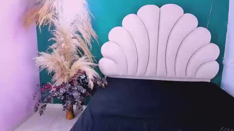 ANEE SAVAL online show from 02-09-25, 03:56