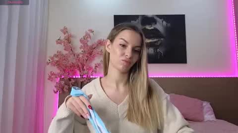 Snapshot of anexxblondie chatting on 02-10-26, 03:38 Ane online show from 02-10-26, 03:38