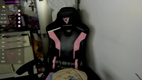 Eva online show from 01-24-25, 02:08