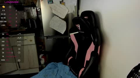 Eva online show from 02-17-25, 11:44