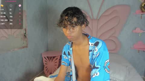 Snapshot of angel__sweet18 chatting on 02-27-25, 12:10 online show from 02-27-25, 12:10