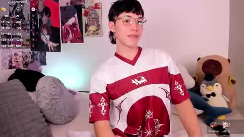 Angel   help me with 100 thumbs up online show from 01-06-26, 08:45