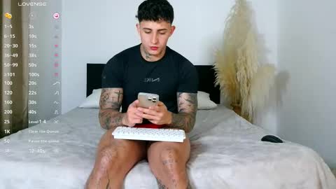 Snapshot of angel_boy01 chatting on 11-05-25, 12:10 angel_boy01 online show from 11-05-25, 12:10