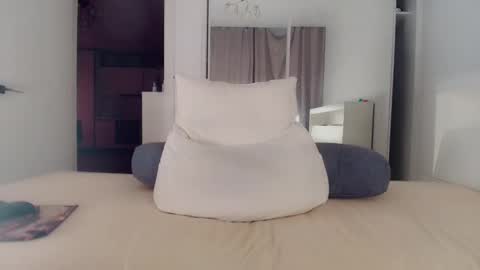 Angel boys online show from 11-07-25, 12:05