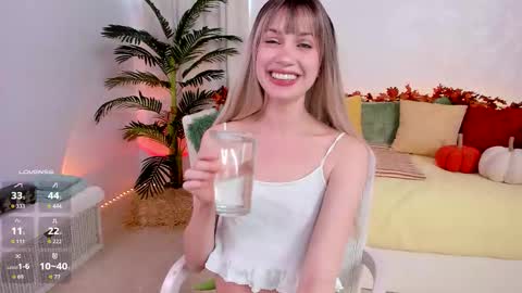 Snapshot of angel_claire chatting on 11-15-25, 09:00 Claire - be back soon online show from 11-15-25, 09:00