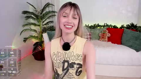 Snapshot of angel_claire chatting on 12-04-25, 08:28 Claire - be back soon online show from 12-04-25, 08:28