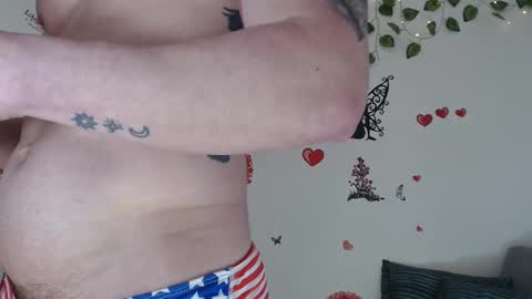 Snapshot of angel_curl chatting on 10-16-25, 07:04 Angel Curl online show from 10-16-25, 07:04