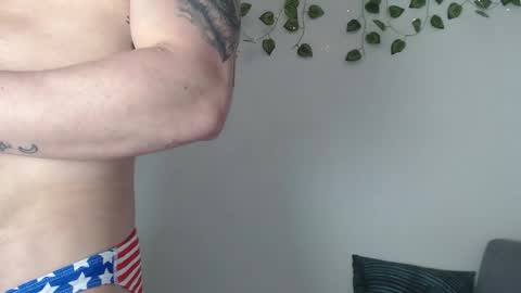 Snapshot of angel_curl chatting on 11-14-25, 07:45 Angel Curl online show from 11-14-25, 07:45