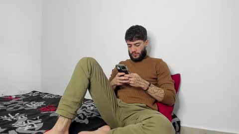 Angel Damons online show from 03-01-25, 01:07