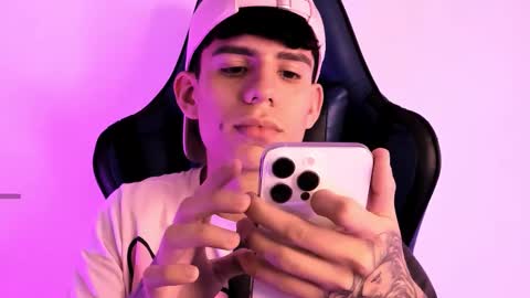 Angel online show from 03-01-26, 05:31