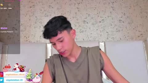 ngel Esteban  online show from 01-07-25, 03:35