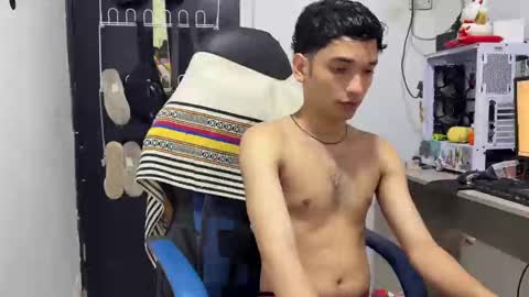 Snapshot of angel_hotc chatting on 09-29-25, 08:02 Angel online show from 09-29-25, 08:02