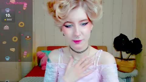 Snapshot of angel_julles chatting on 11-16-25, 12:38 Angel Dust online show from 11-16-25, 12:38