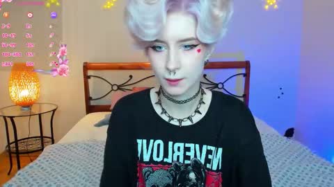 Snapshot of angel_julles chatting on 11-23-25, 01:05 Angel Dust online show from 11-23-25, 01:05