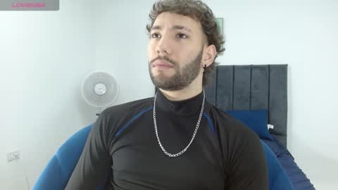 angel_kyrozz online show from 01-10-26, 07:15