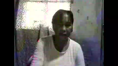 Snapshot of angel_maria123 chatting on 10-26-25, 02:28 angel_maria123 online show from 10-26-25, 02:28