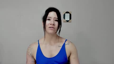 Snapshot of angel_martins chatting on 10-20-25, 10:32 Angel online show from 10-20-25, 10:32