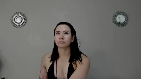 Snapshot of angel_martins chatting on 10-24-25, 10:39 Angel online show from 10-24-25, 10:39