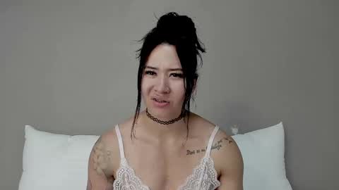 Snapshot of angel_martins chatting on 11-15-25, 05:31 Angel online show from 11-15-25, 05:31