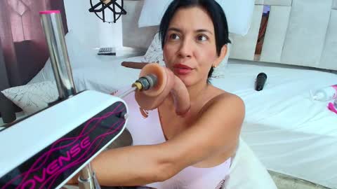 Nicolle  online show from 10-18-25, 02:18