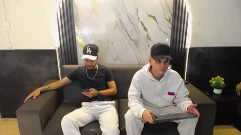 angel_villareal_ online show from 03-01-26, 06:04