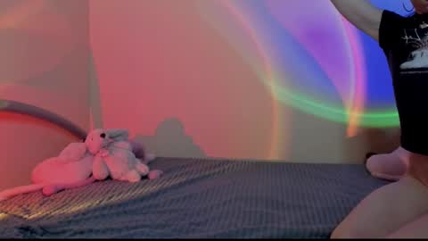 Snapshot of angel_wavee chatting on 12-11-24, 09:23 Angel Love online show from 12-11-24, 09:23