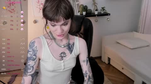 angela_fog online show from 12-20-24, 12:08