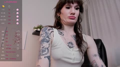 angela_fog online show from 01-25-25, 11:54