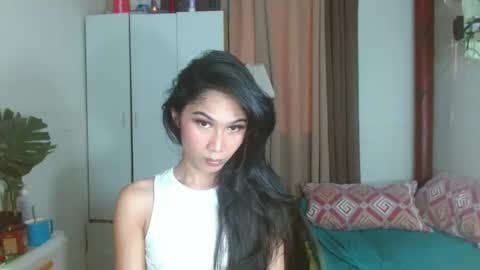 angela online show from 03-03-25, 01:21