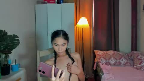 angela online show from 09-18-25, 12:12