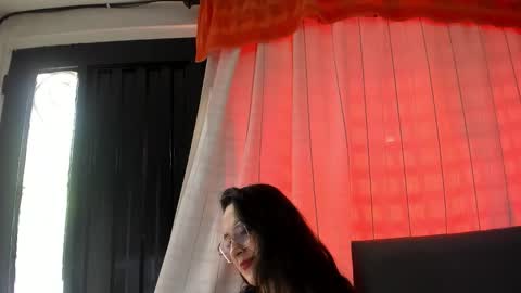 angela_nix online show from 09-19-25, 03:24