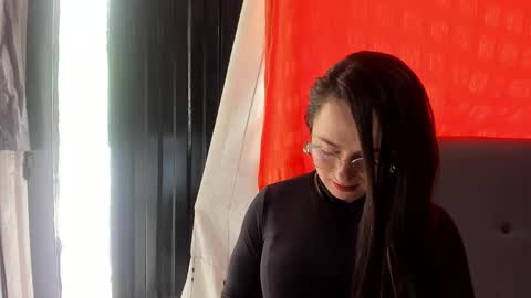 angela_nix online show from 10-29-25, 03:36