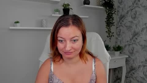 Angela online show from 09-09-25, 05:51