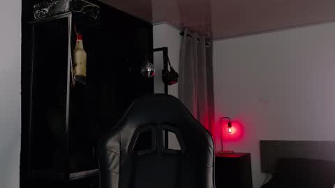 Angela help me reach 100 thumbs up online show from 10-10-25, 07:35