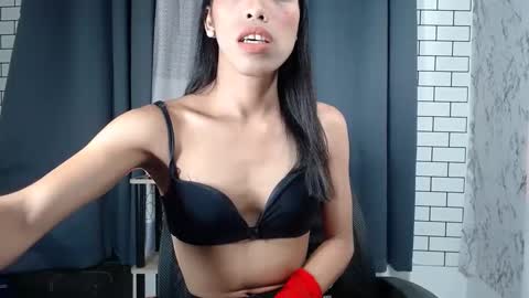 Snapshot of angelamonroe chatting on 03-09-25, 05:06 SENORITA online show from 03-09-25, 05:06