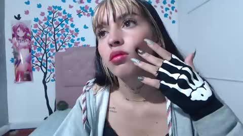 angelaturizo_ online show from 03-04-25, 02:38