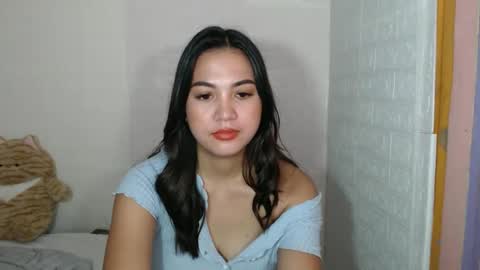 Snapshot of angelavida chatting on 09-16-25, 04:35 angel- i am new here please do understand that i only get naked on private room thank you online show from 09-16-25, 04:35