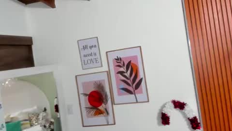 Snapshot of angelbennet_ chatting on 12-26-24, 03:27 Angel Bennet online show from 12-26-24, 03:27
