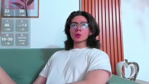 Snapshot of angelbennet_ chatting on 01-27-25, 06:30 Angel Bennet online show from 01-27-25, 06:30