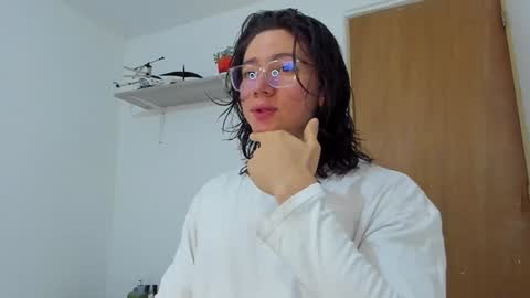 Snapshot of angelbennet_ chatting on 02-09-25, 03:00 Angel Bennet online show from 02-09-25, 03:00
