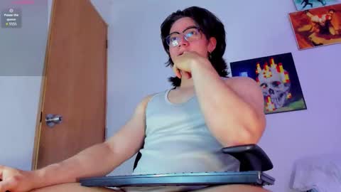 Snapshot of angelbennet_ chatting on 11-02-25, 10:23 Angel Bennet online show from 11-02-25, 10:23