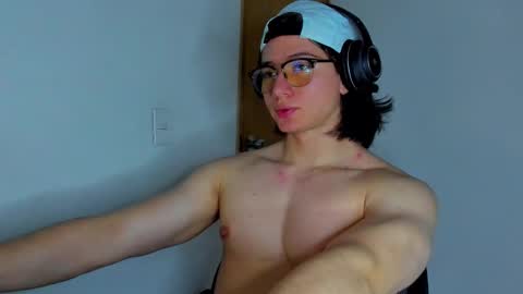 Snapshot of angelbennet_ chatting on 11-13-25, 10:41 Angel Bennet online show from 11-13-25, 10:41