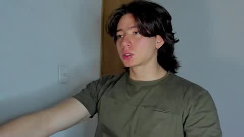 Snapshot of angelbennet_ chatting on 11-19-25, 12:54 Angel Bennet online show from 11-19-25, 12:54