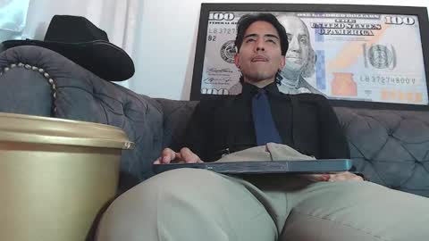 Angel Bianchi online show from 12-12-24, 07:48