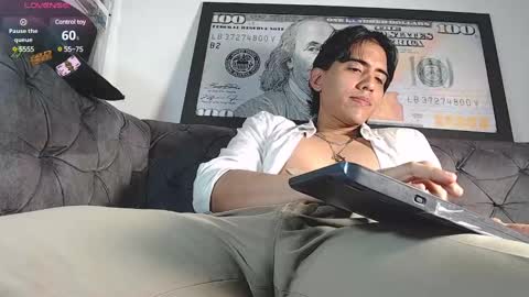 Angel Bianchi online show from 12-17-24, 09:16