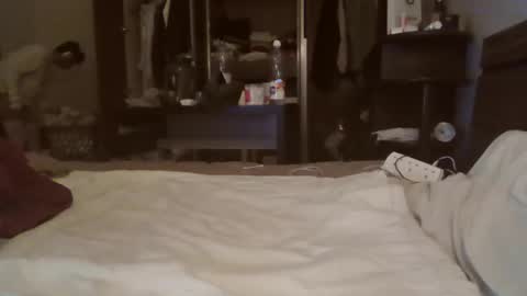 Snapshot of angelboyx2 chatting on 02-24-26, 05:00 angelboyx2 online show from 02-24-26, 05:00