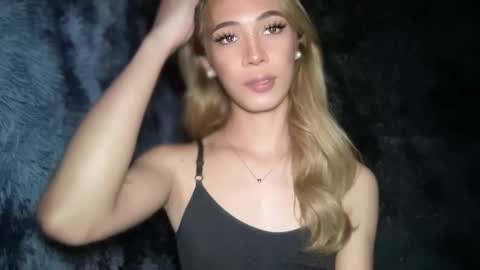 Snapshot of angelbrooke_ chatting on 12-01-25, 04:34 Angel online show from 12-01-25, 04:34