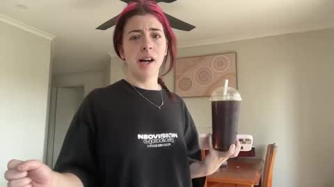 venellope888 online show from 02-19-25, 11:57