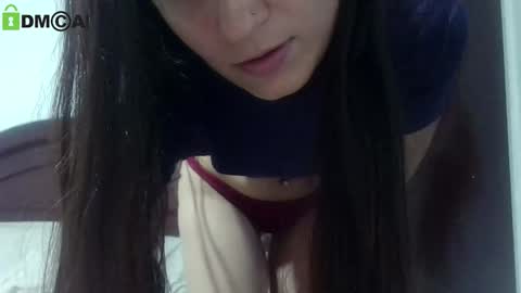 Snapshot of angelceleste14 chatting on 10-26-25, 04:29 angelceleste14 online show from 10-26-25, 04:29
