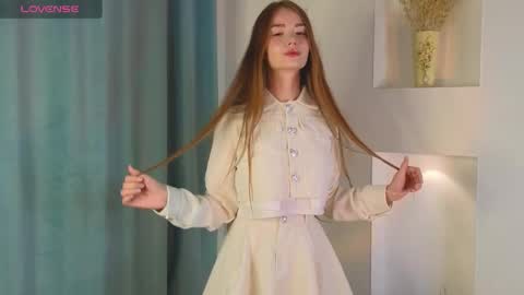 angelcryforme online show from 10-04-25, 07:17